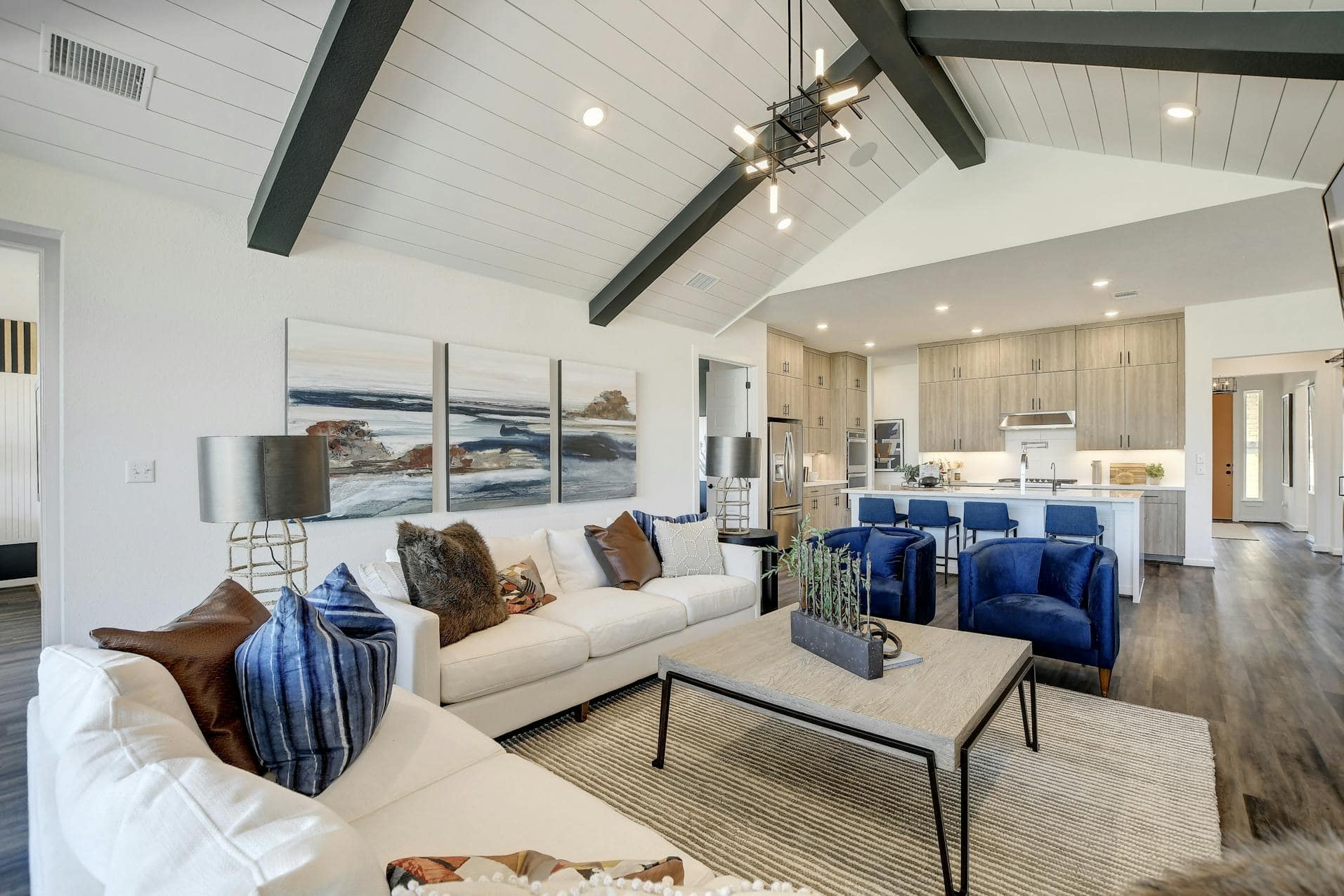 scott felder model home living room